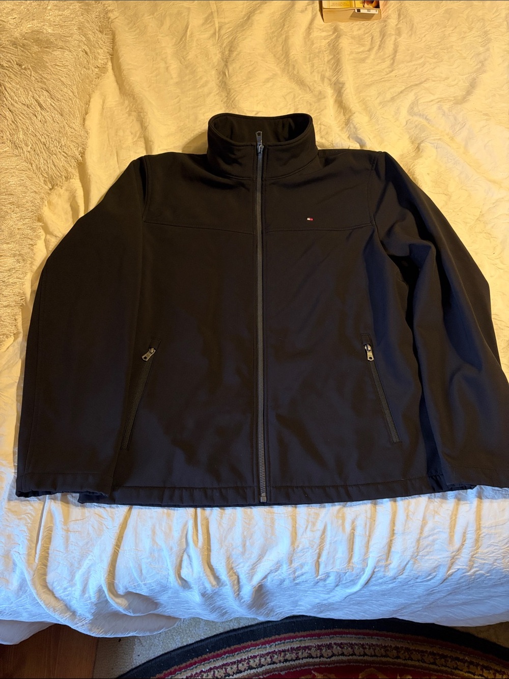 Tommy Hilfiger Men’s Black Lightweight Softshell Jacket